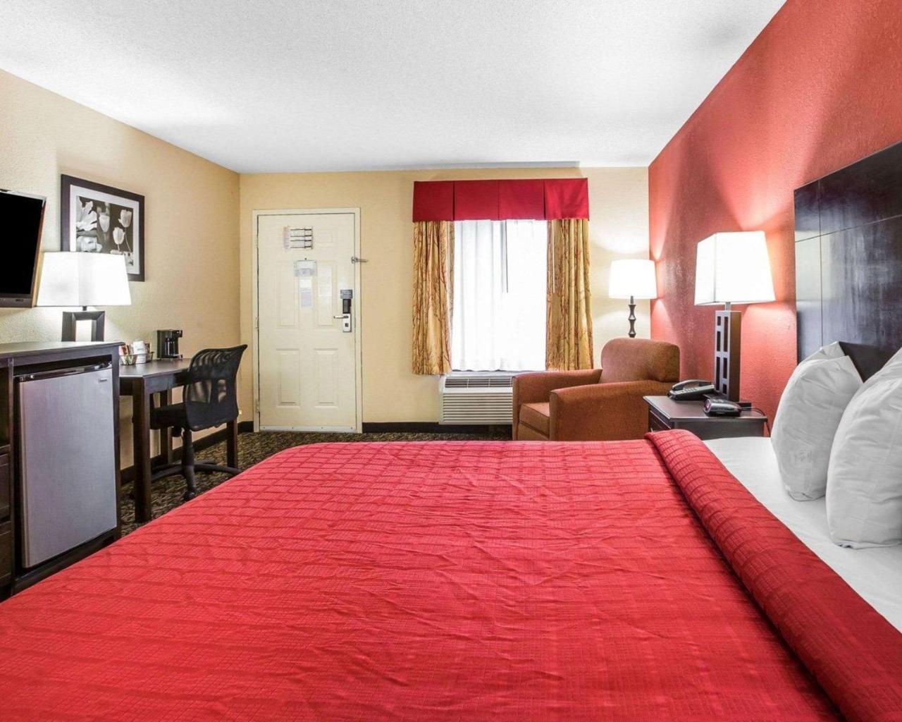 Knights Inn & Suites Griffin Bagian luar foto